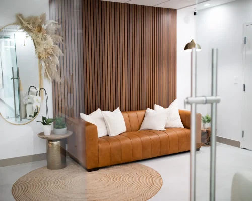 Healthy-Glow-Aesthetics-New-Herospace-waiting-in-lauderdale-FL